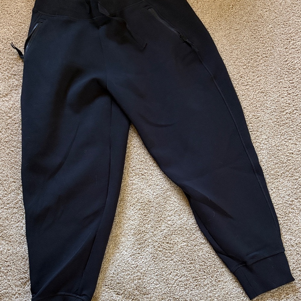 Kirkland Signature Black Men's Jogger Sweatpants with Zipper Pockets